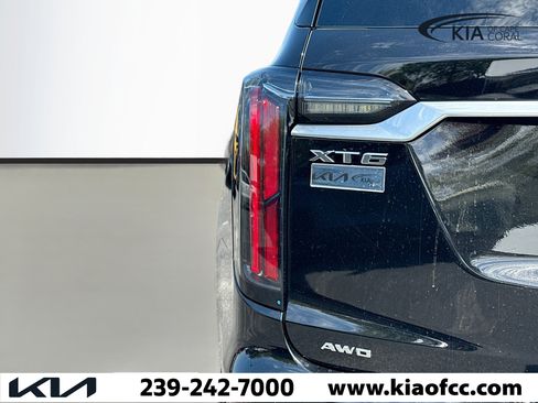 Used 2023 Cadillac XT6 Sport w/ LPO, Floor Liner Package image 9