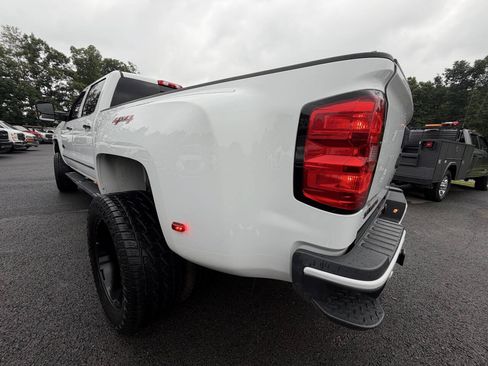 Used 2017 Chevrolet Silverado 3500 High Country w/ Duramax Plus Package AWD/4WD image 7