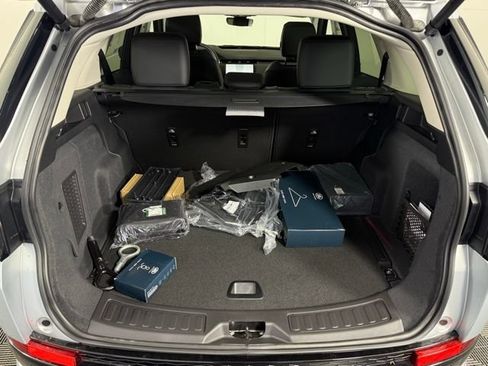 Certified 2025 Land Rover Discovery Sport S AWD/4WD image 18
