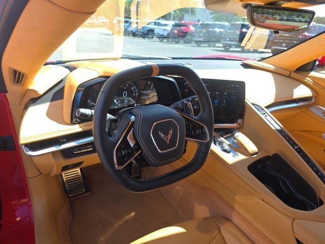 Used 2025 Chevrolet Corvette Stingray Premium Cpe w/ Z51 Performance Package RWD image 17