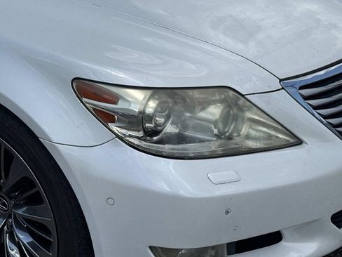 Used 2012 Lexus LS 460 w/ Luxury Value Edition RWD image 13