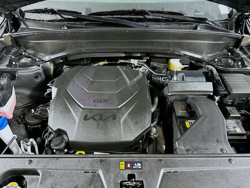 Used 2025 Kia Telluride S FWD image 35