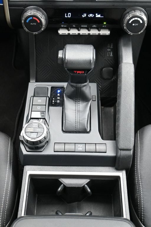Used 2025 Toyota Tacoma TRD Off-Road AWD/4WD image 20