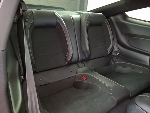 Used 2022 Ford Mustang Shelby GT500 w/ Technology Package image 11