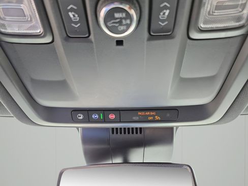 Used 2023 Chevrolet Suburban RST w/ Luxury Package image 42