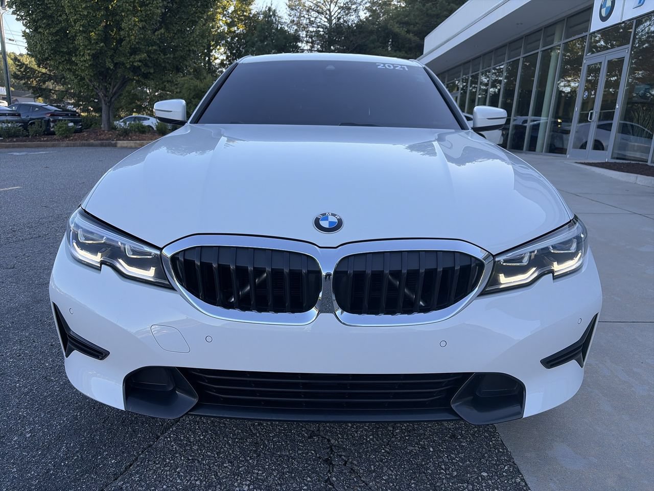 Used 2021 BMW 330i Sedan w/ Premium Package RWD image 10