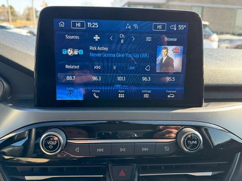 Used 2024 Ford Escape Active w/ Cold Weather Package image 19