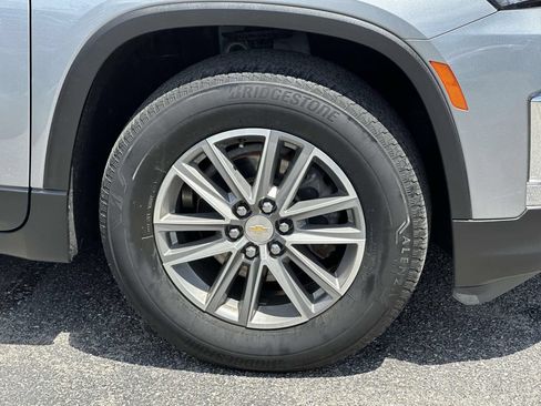 Used 2023 Chevrolet Traverse LT AWD/4WD image 5