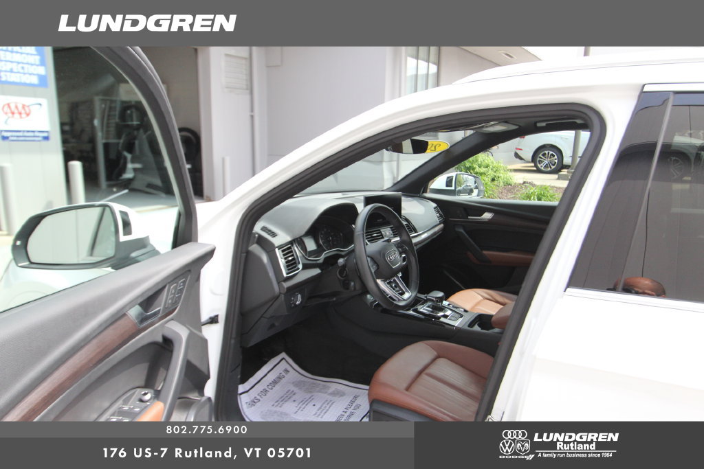 Used 2023 Audi Q5 2.0T Premium w/ Convenience Package AWD/4WD image 6