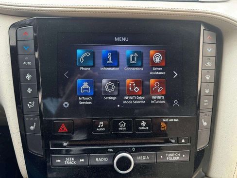 Used 2021 INFINITI QX50 Luxe image 30