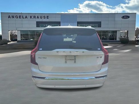 Used 2023 Volvo XC90 B6 Plus w/ Protection Package AWD/4WD image 6