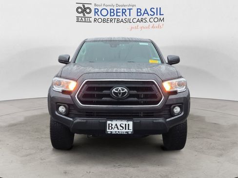 Used 2022 Toyota Tacoma SR5 image 8