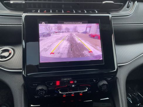 Used 2024 Jeep Grand Cherokee L Laredo w/ Luxury Tech Group I image 29