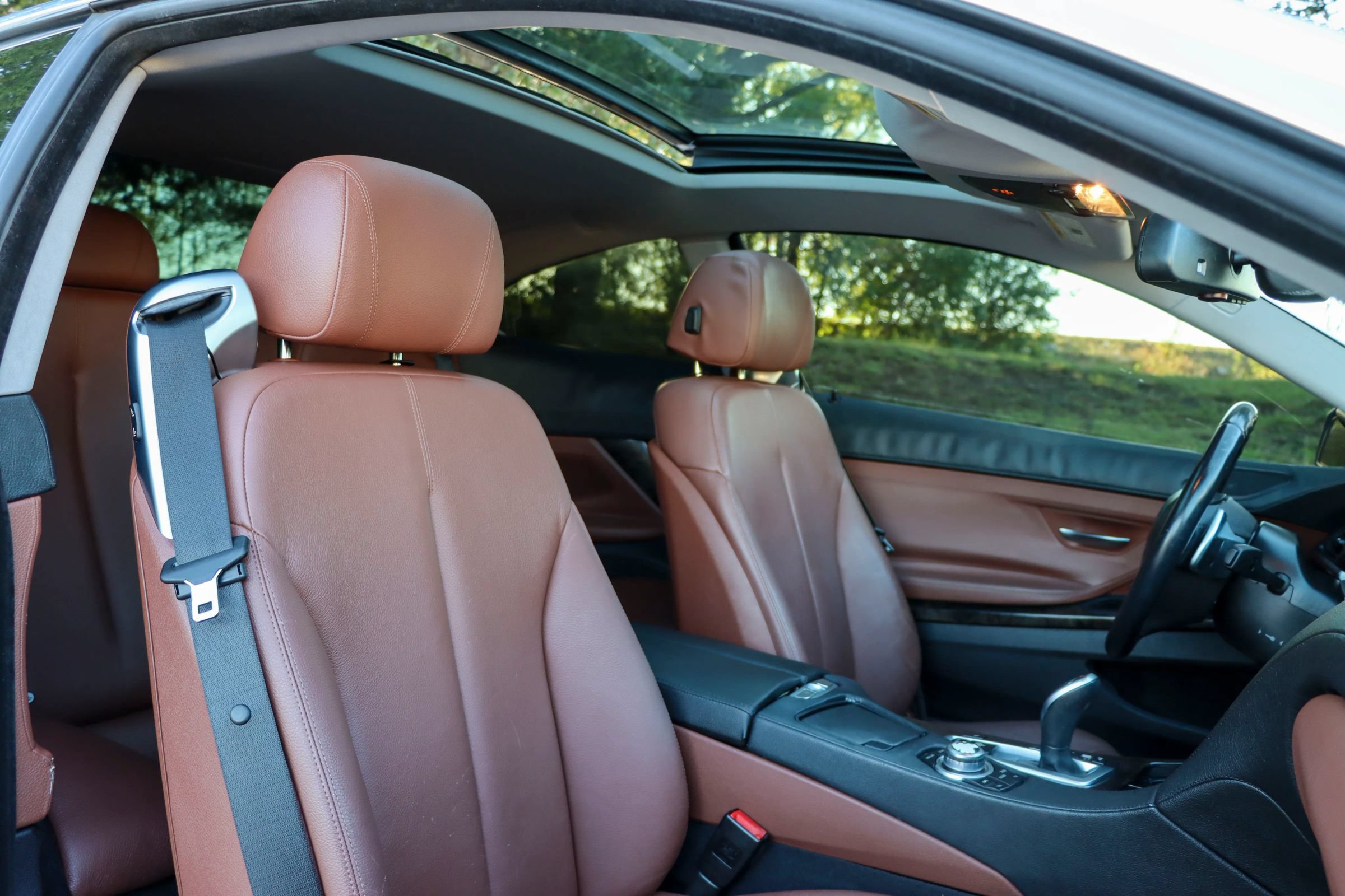 Used 2012 BMW 640i Coupe w/ Premium Sound Pkg RWD image 19