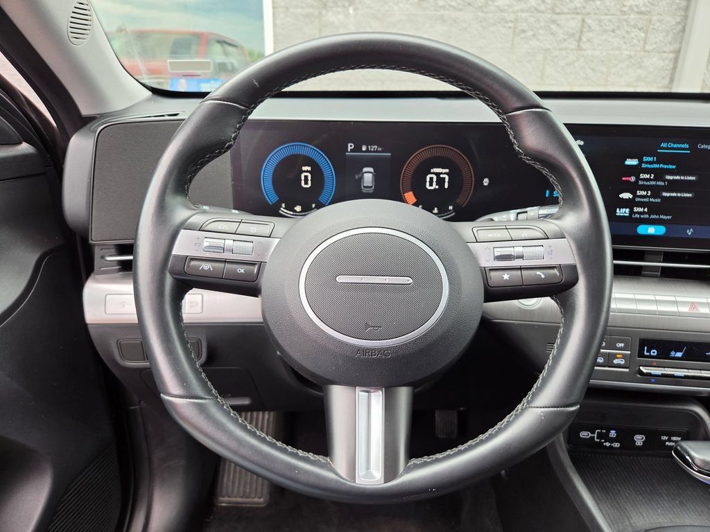 Used 2024 Hyundai Kona SEL AWD/4WD image 17