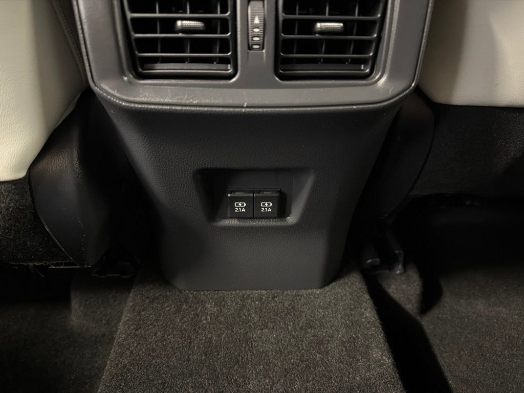 Used 2019 Toyota RAV4 Limited w/ Cold Weather Package AWD/4WD image 34