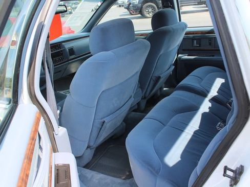 Used 1996 Buick Roadmaster Limited RWD image 23