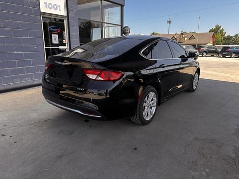 Used 2016 Chrysler 200 Limited FWD image 8