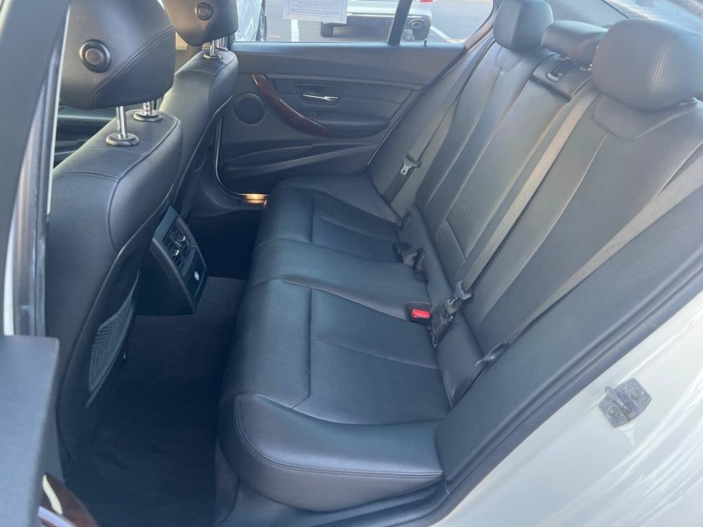 Used 2015 BMW 328i Sedan RWD image 13