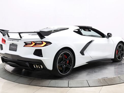 Used 2020 Chevrolet Corvette Stingray Preferred Cpe w/ 2LT Preferred Equipment Group RWD image 4