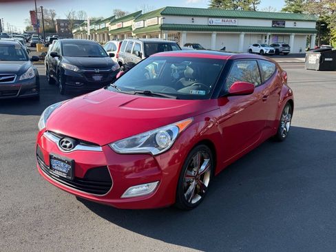 Used 2016 Hyundai Veloster w/ Option Group 02 FWD image 5
