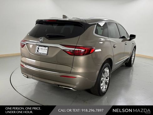 Used 2020 Buick Enclave Avenir w/ Avenir Technology Package FWD image 6