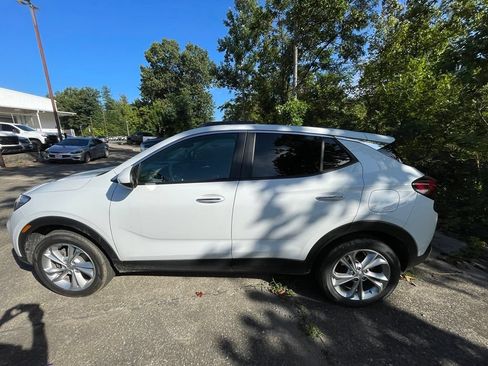 Used 2021 Buick Encore GX Preferred w/ Cold Weather Comfort Package AWD/4WD image 9