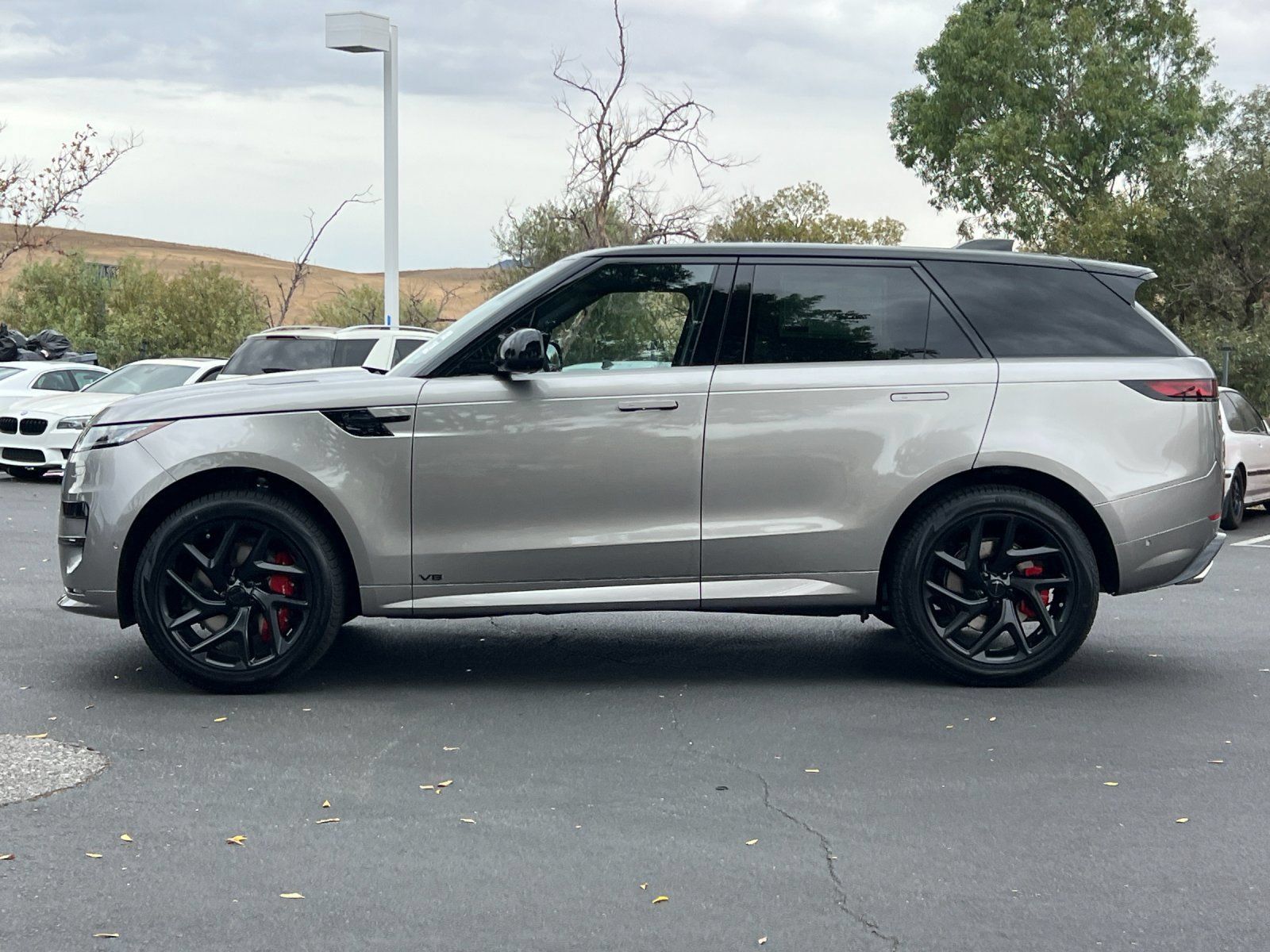 New 2026 Land Rover Range Rover Sport Dynamic SE AWD/4WD image 3