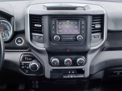 Used 2022 RAM 1500 Big Horn AWD/4WD image 28