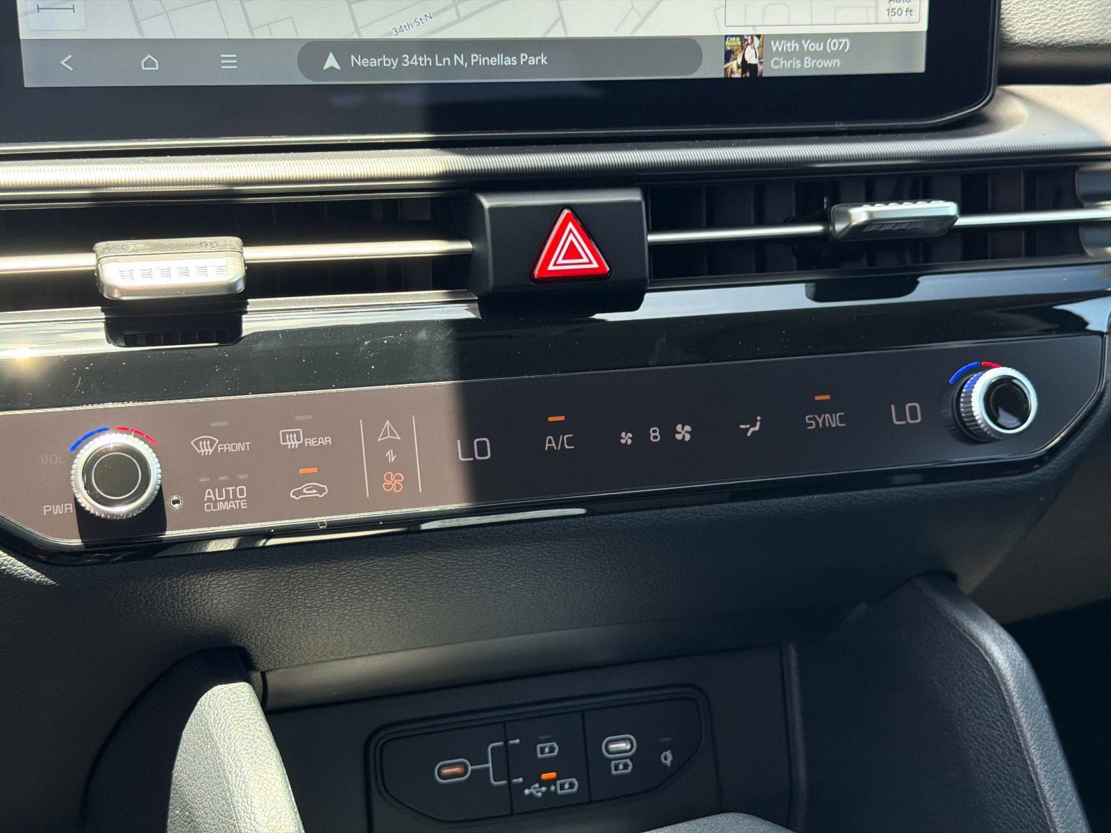 New 2026 Kia Sportage SX FWD image 24