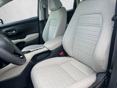 New 2026 Honda HR-V LX image 4