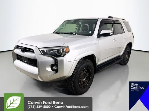 Used 2022 Toyota 4Runner SR5 Premium w/ Moonroof Package image 4