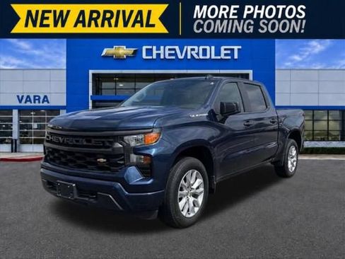 Used 2022 Chevrolet Silverado 1500 Custom RWD image 1