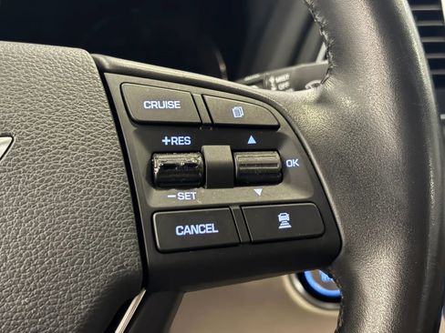 Used 2015 Hyundai Genesis 3.8 w/ Option Group 04 RWD image 31