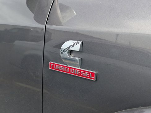 Used 2019 RAM 3500 Limited image 9