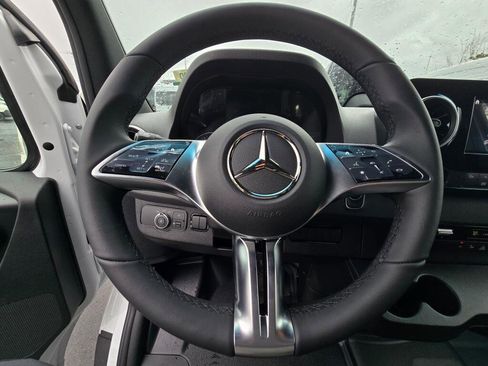 New 2025 Mercedes-Benz Sprinter 2500 image 23