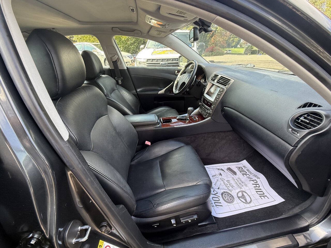 Used 2008 Lexus IS 350 RWD image 19