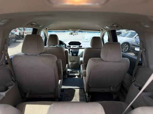 Used 2013 Honda Odyssey LX image 8