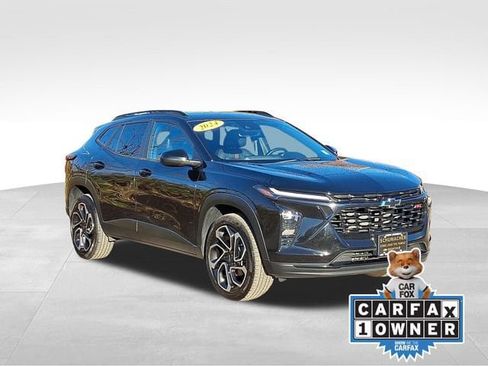 Used 2024 Chevrolet Trax RS w/ Sunroof Package image 1