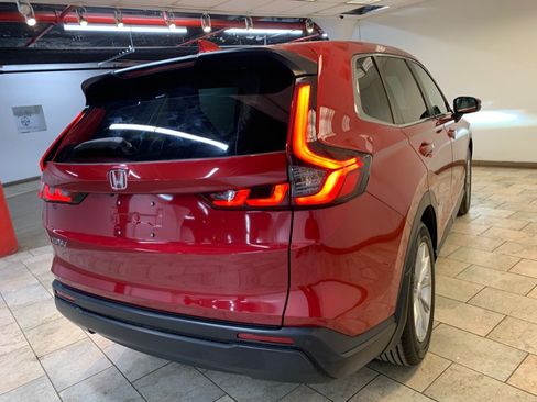 Used 2025 Honda CR-V EX-L image 9