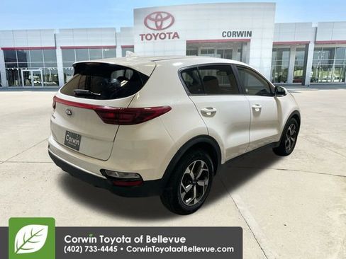 Used 2020 Kia Sportage LX image 8