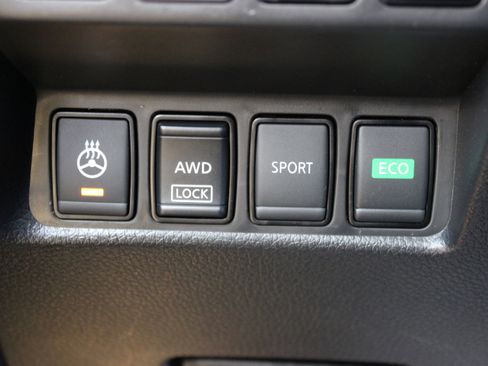 Used 2019 Nissan Rogue SL w/ Premium Package image 34