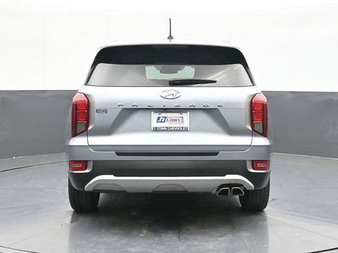 Used 2020 Hyundai Palisade SEL w/ Premium Package FWD image 11