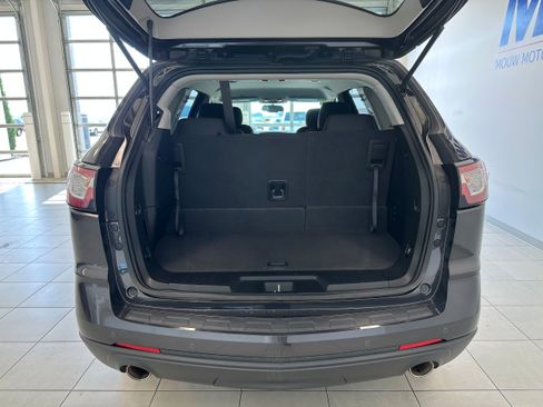 Used 2017 Chevrolet Traverse LT w/ Graphite Special Edition AWD/4WD image 7