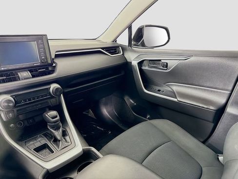 Certified 2020 Toyota RAV4 LE image 26