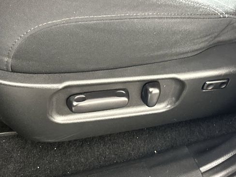 Used 2023 Toyota Tacoma TRD Off-Road image 19