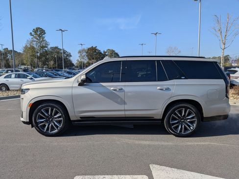 Used 2021 Cadillac Escalade Sport Platinum w/ Heavy-Duty Trailer Package image 6