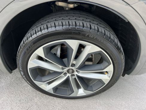 Certified 2023 Audi Q5 2.0T Premium Plus w/ Premium Plus Package image 12