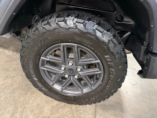 Used 2025 Jeep Wrangler Unlimited Sport w/ Convenience Group AWD/4WD image 47