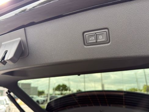 New 2026 Audi SQ8 Premium Plus image 6